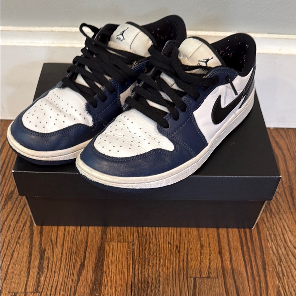 Nike Air Jordan 1 Golf Low
Midnight Navy Men's Sneakers- size 8.5